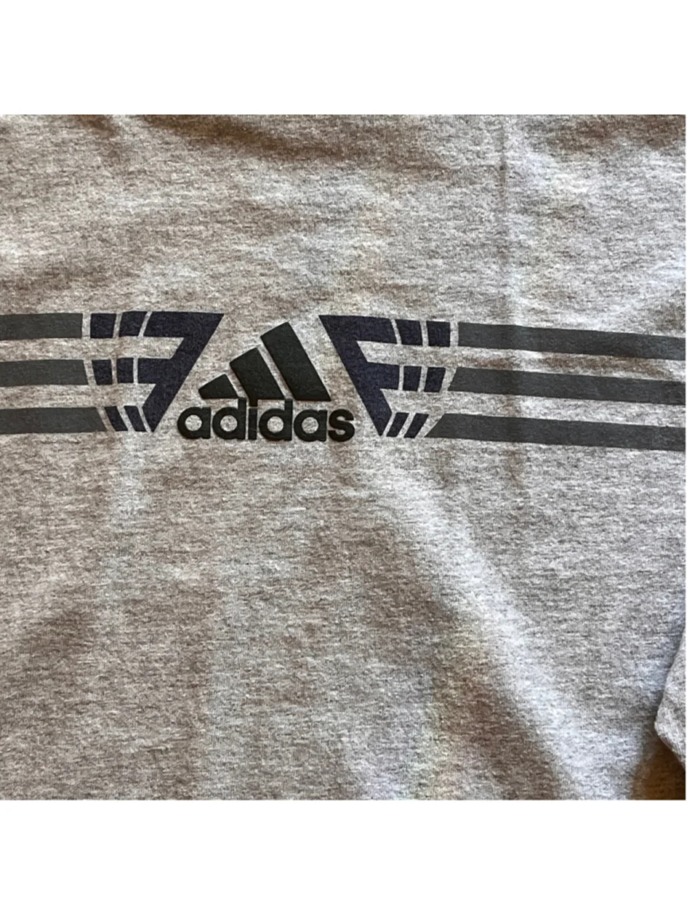 Adidas Gray Long Sleeve Graphic Tee Made in USA Single Stitch Large